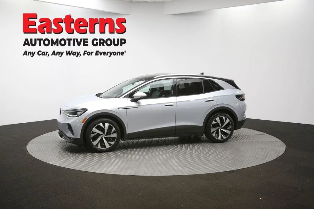 Used 2021 Silver Volkswagen Pro S image 56