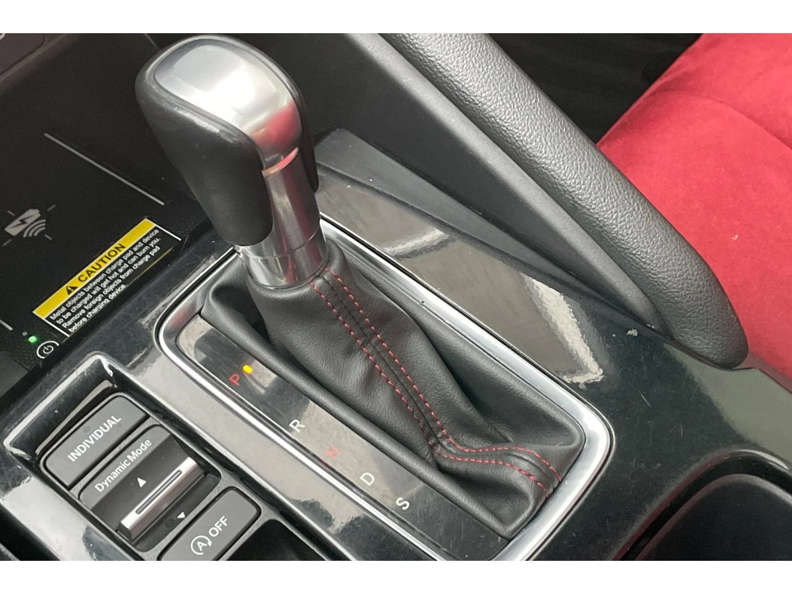 Used 2024 Liquid Carbon Metallic Acura w/A-Spec Technology Package image 32