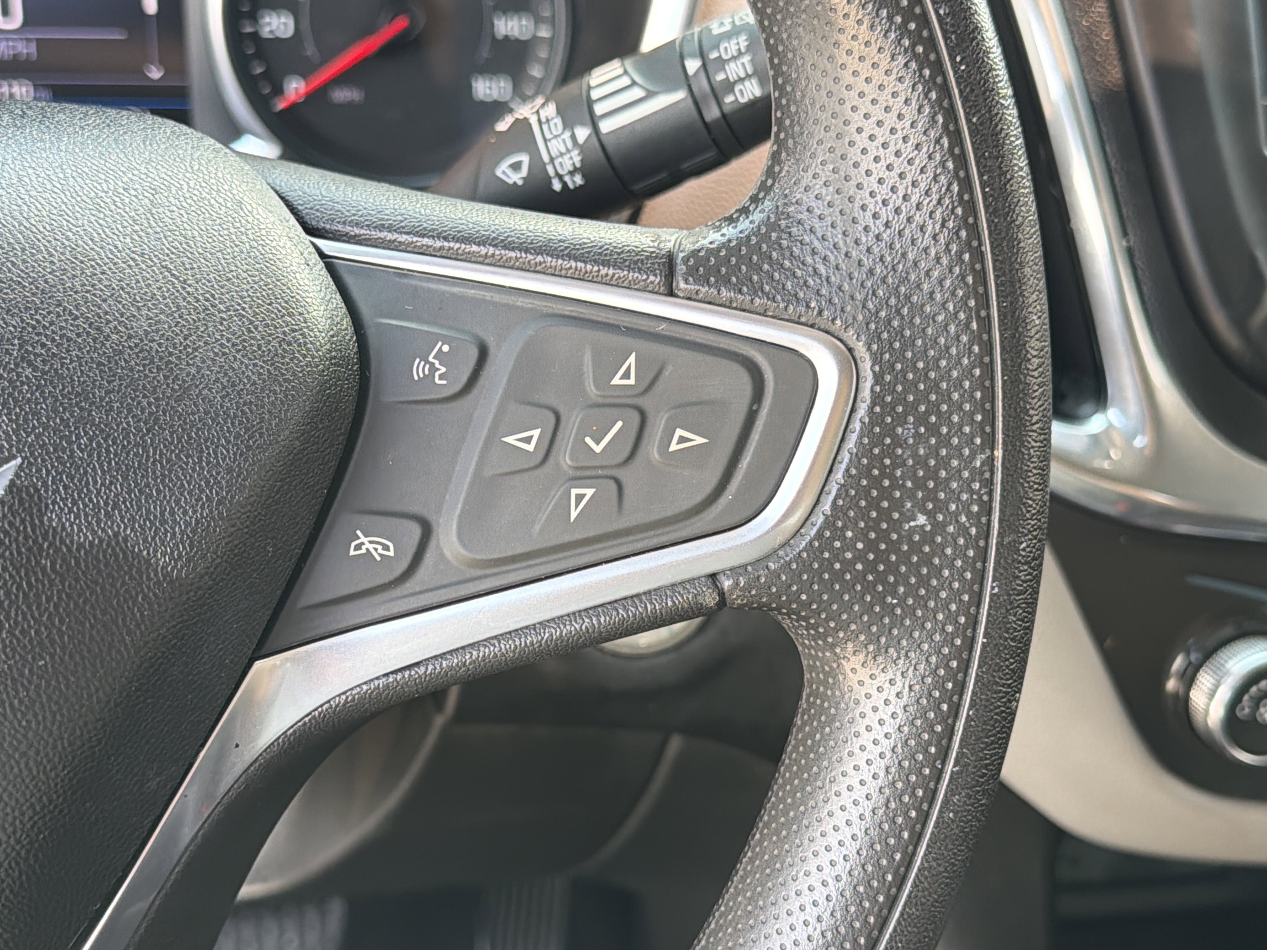 Used 2020 Nightfall Gray Metallic Chevrolet LT image 26