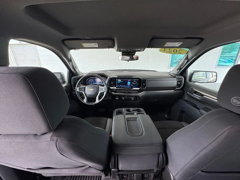 Used 2023 Gray Chevrolet LT image 28