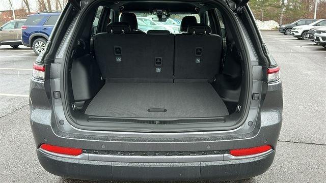 New 2026 Baltic Gray Metallic Clearcoat Jeep Altitude image 25