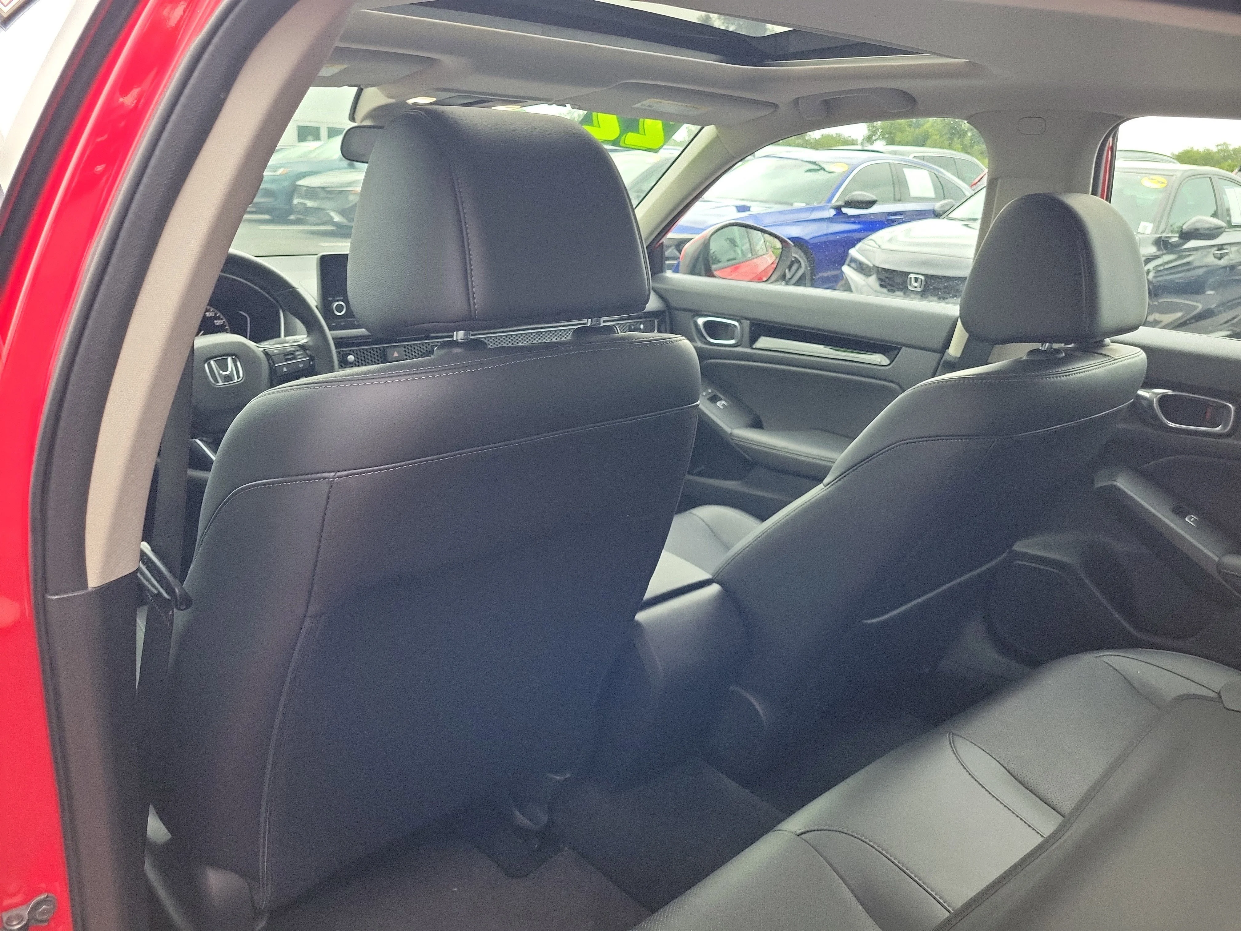 2022 Honda Civic Hatchback EX-L - Photo 12