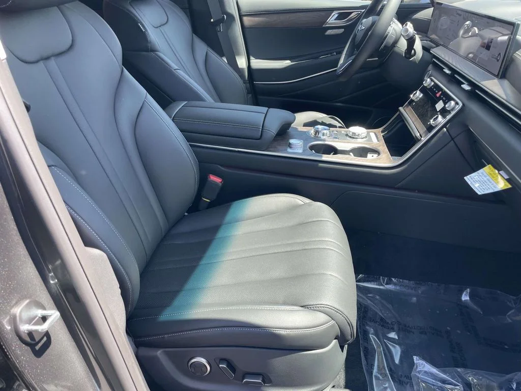 New 2026 Gray Genesis 2.5T Select image 27