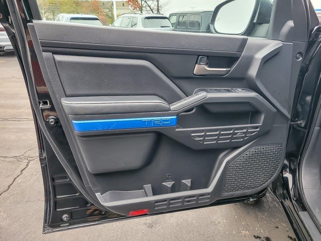 2025 TOYOTA TACOMA - Image 16