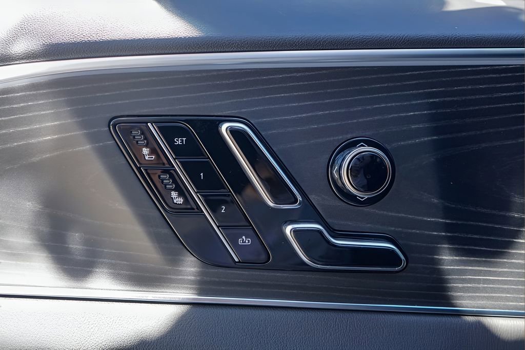 2026 Cadillac LYRIQ Luxury - Photo 18