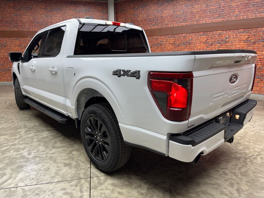 New 2026 White Ford XLT image 2