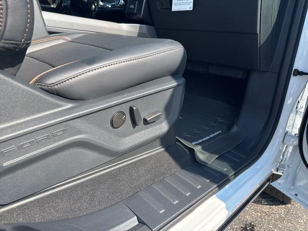 New 2026 Oxford White Ford F-250® Lariat® image 20