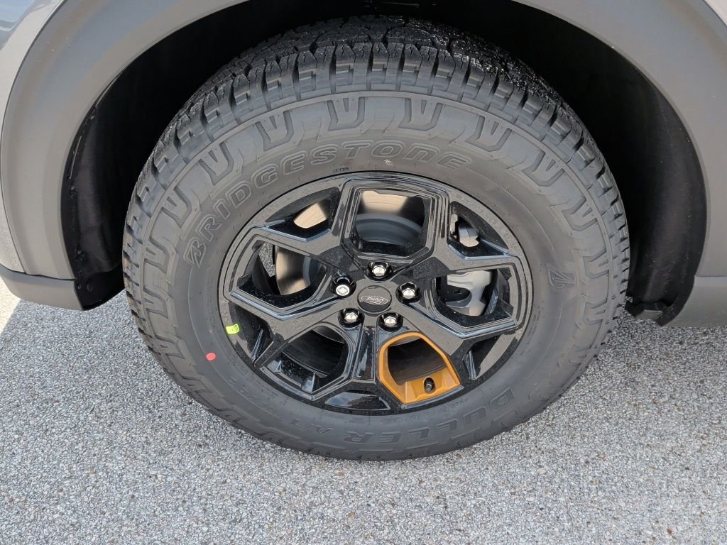 New 2026 Carbonized Gray Metallic Ford Tremor® image 48