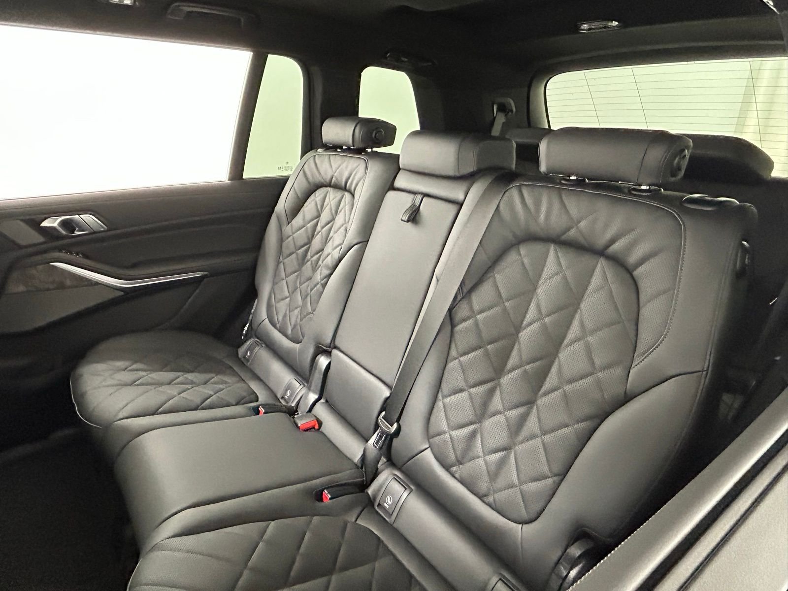 New 2026 0490 BMW xDrive40i image 32