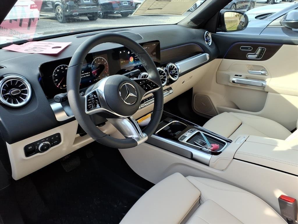 New 2026 BLACK Mercedes-Benz GLB 250 image 20