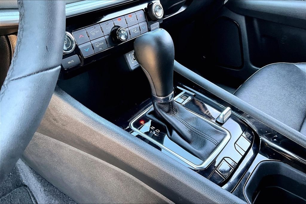 Used 2025 White Jeep Limited image 12