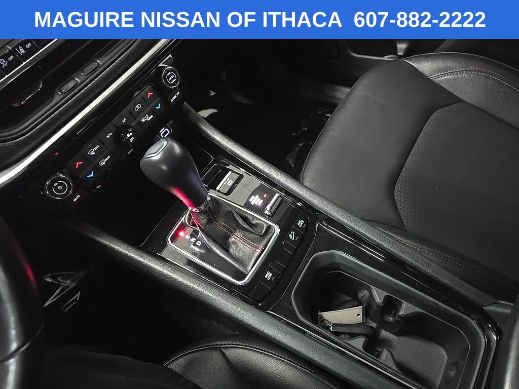 Used 2022 White Jeep Trailhawk image 26