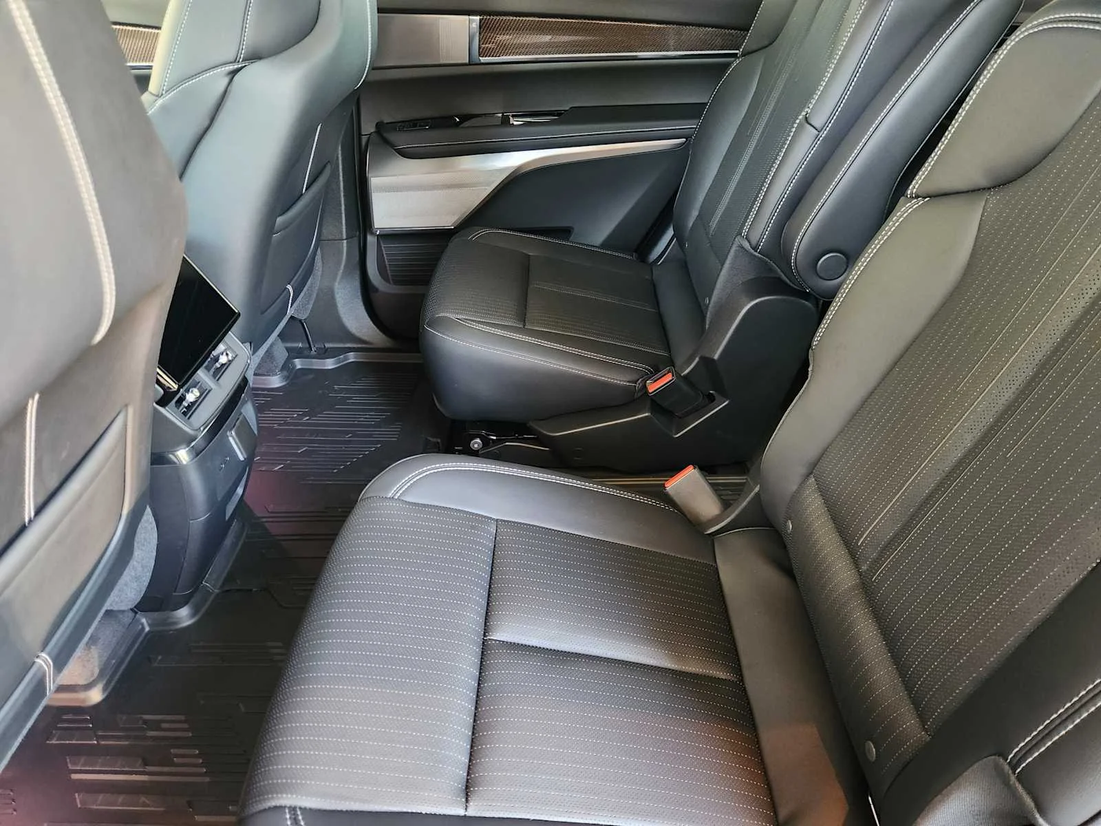 New 2027 Stellar Black Metallic Cadillac Luxury image 19