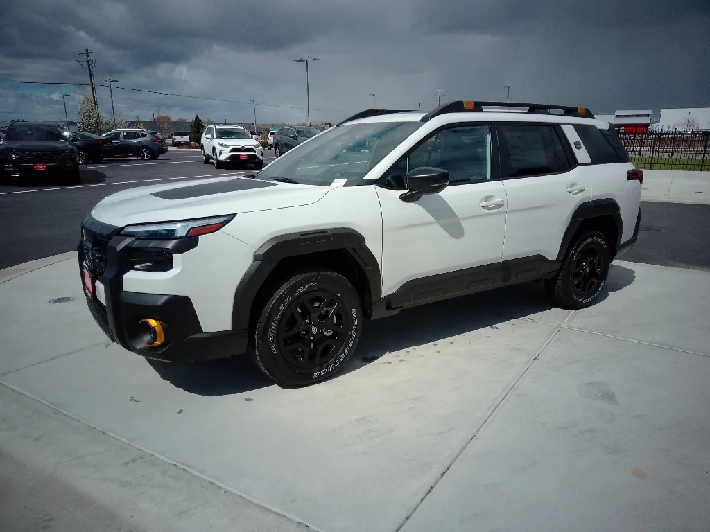 New 2026 CRYSTAL WHITE PEARL Subaru Wilderness image 7