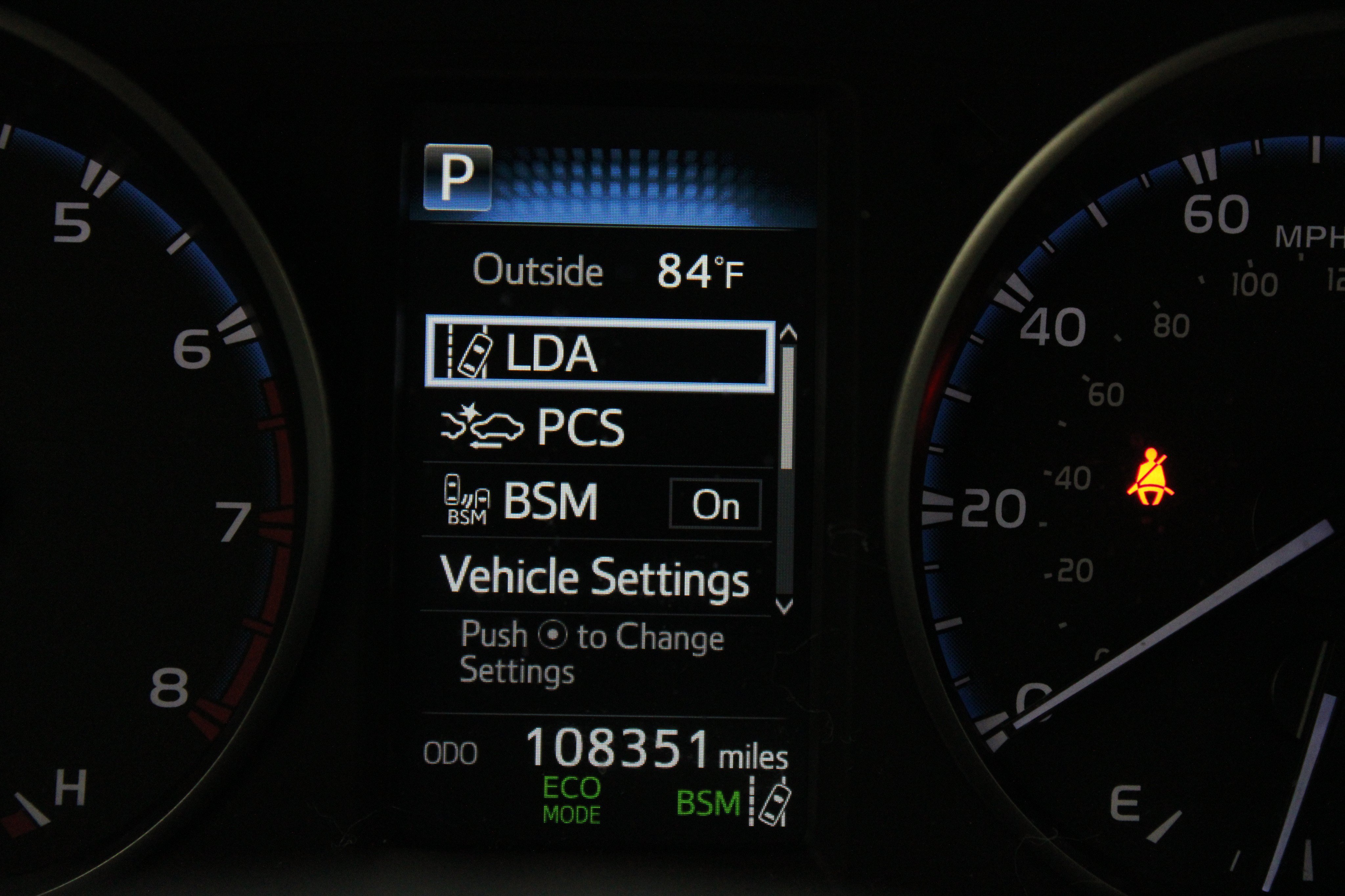 Used 2018 Silver Sky Metallic Toyota XLE image 10
