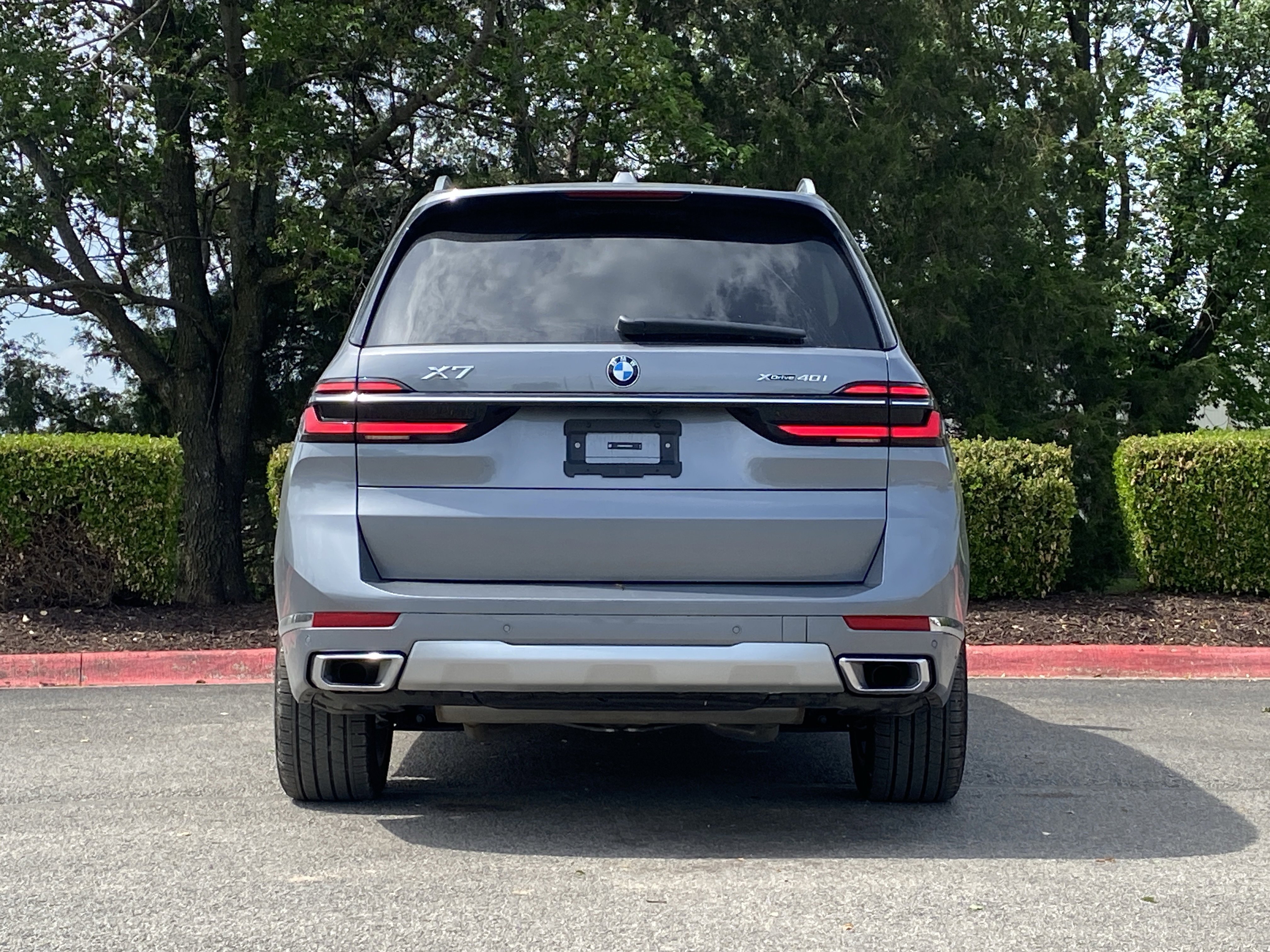 Certified Used 2026 Skyscraper Gray Metallic BMW xDrive40i image 4