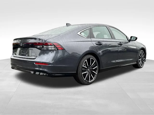 New 2026 Meteorite Gray Metallic Honda Touring image 7