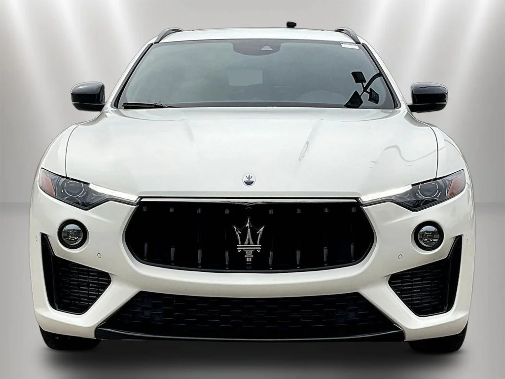 Used 2024 Bianco Maserati Modena image 2