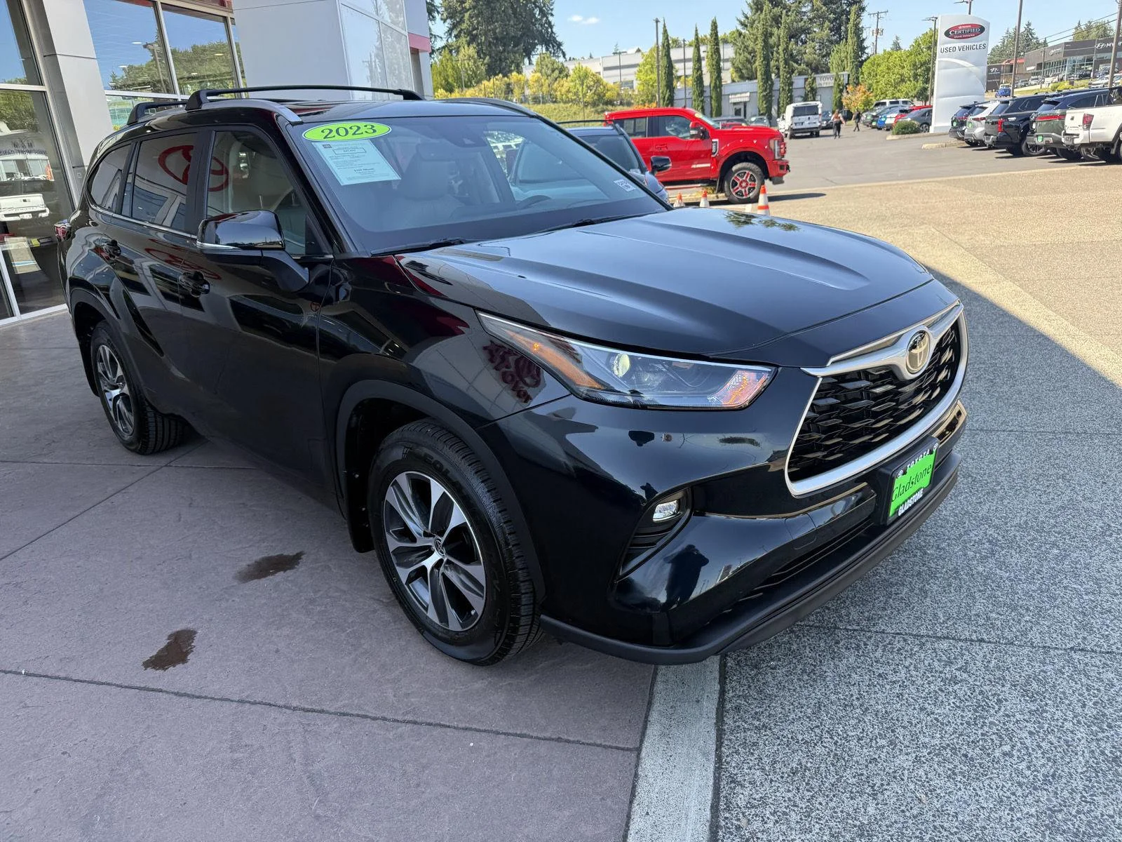 Used 2023 Midnight Black Metallic Toyota XLE image 8