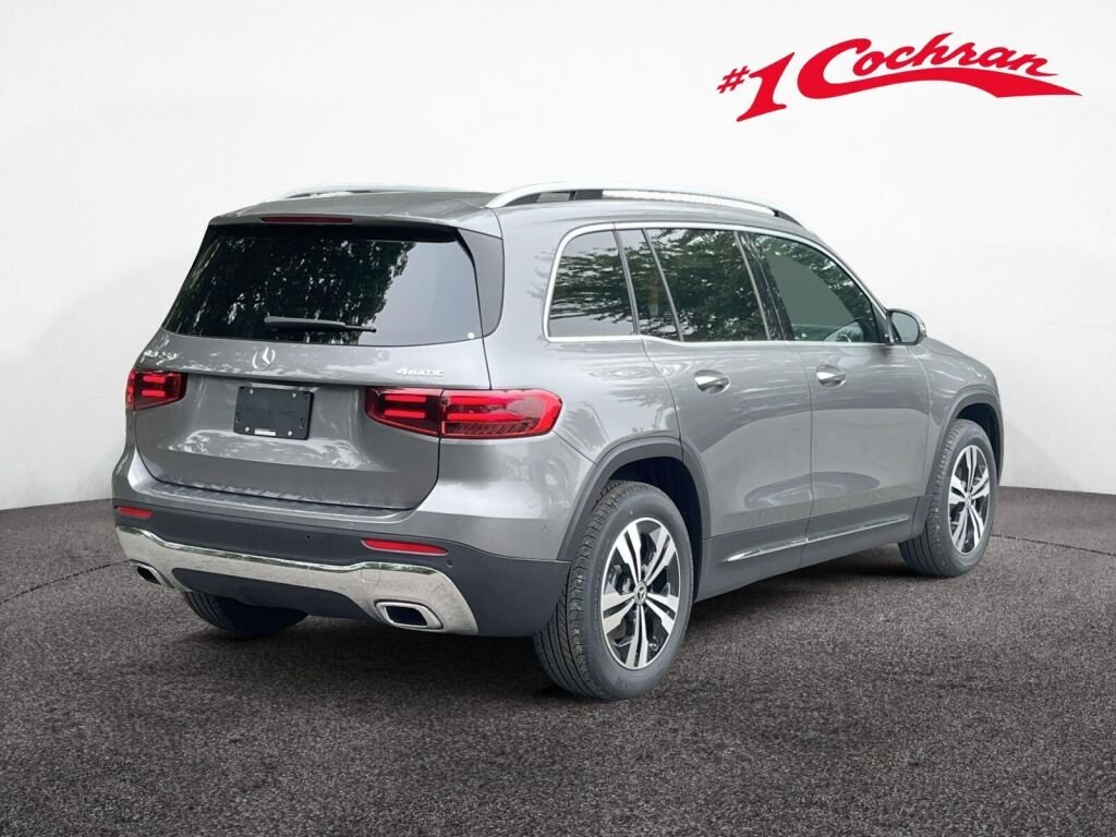 New 2026 Mountain Grey Metallic Mercedes-Benz GLB 250 image 7
