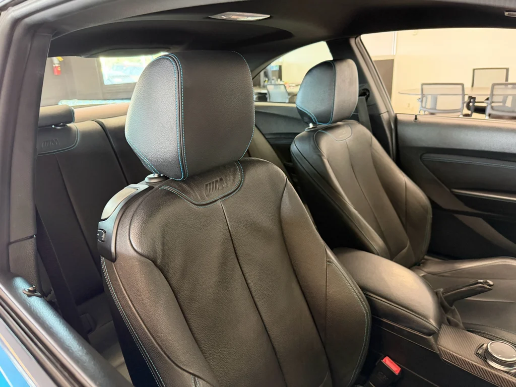 Used 2018 Long Beach Blue Metallic BMW Base image 30