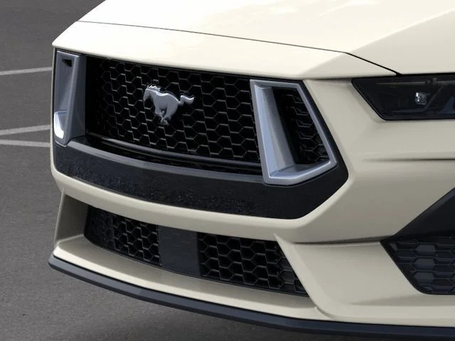 2025 Ford Mustang GT Premium Convertible - Photo 17