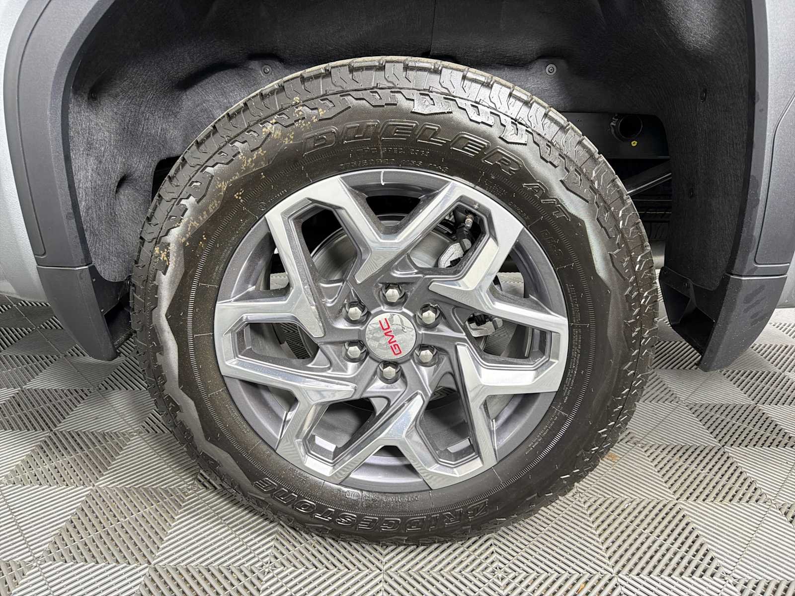 2026 GMC Sierra 1500 SLT - Photo 17