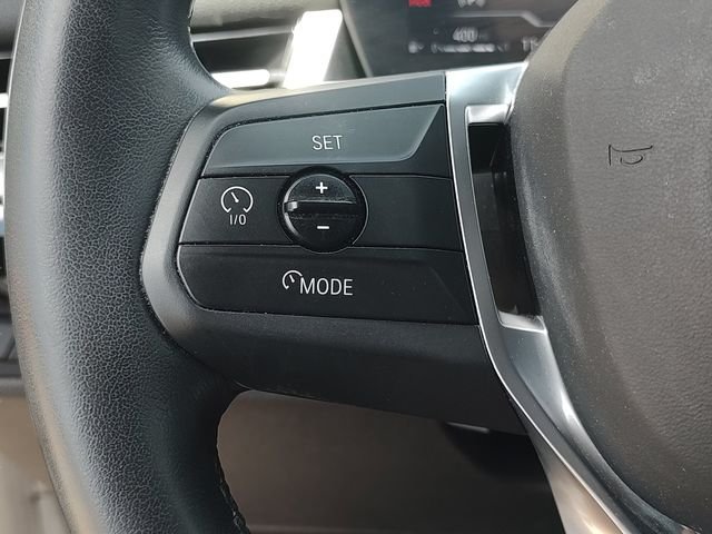 Used 2023 Black BMW xDrive28i image 19