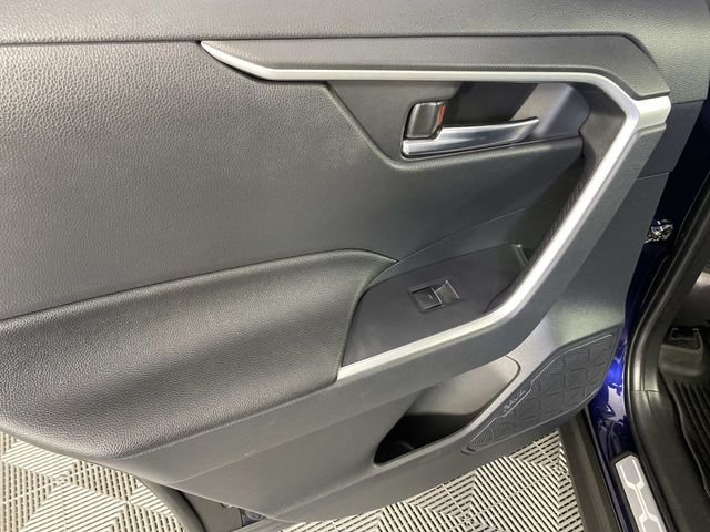 Used 2024 Blue Toyota XLE Premium image 28