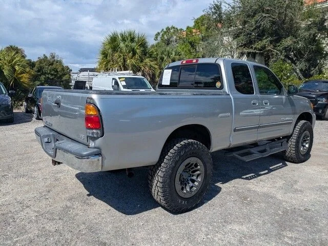 Used 2003 Silver Toyota SR5 image 5