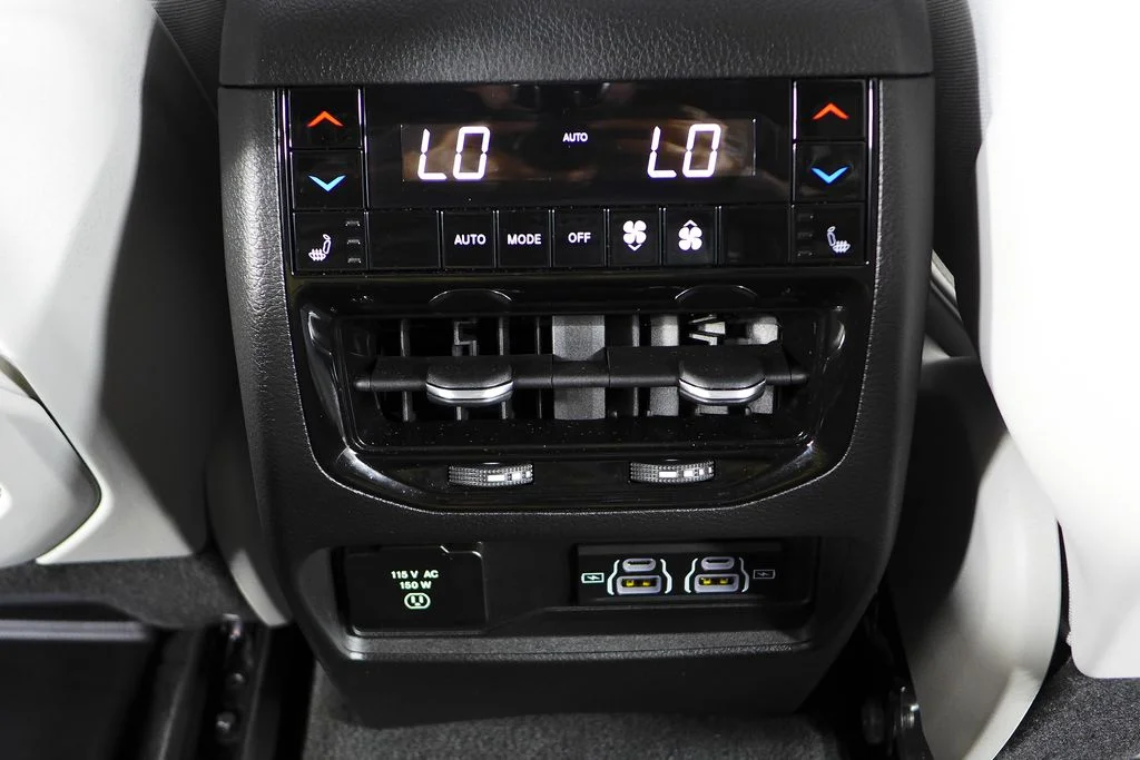 Used 2023 Red Jeep Overland image 24