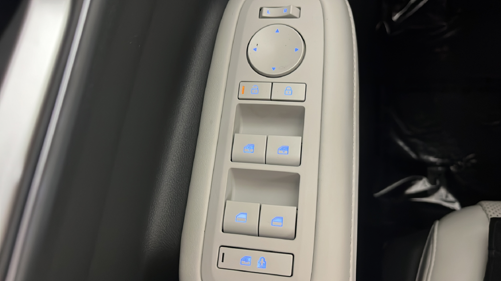 New 2026 Gray Hyundai SEL image 28
