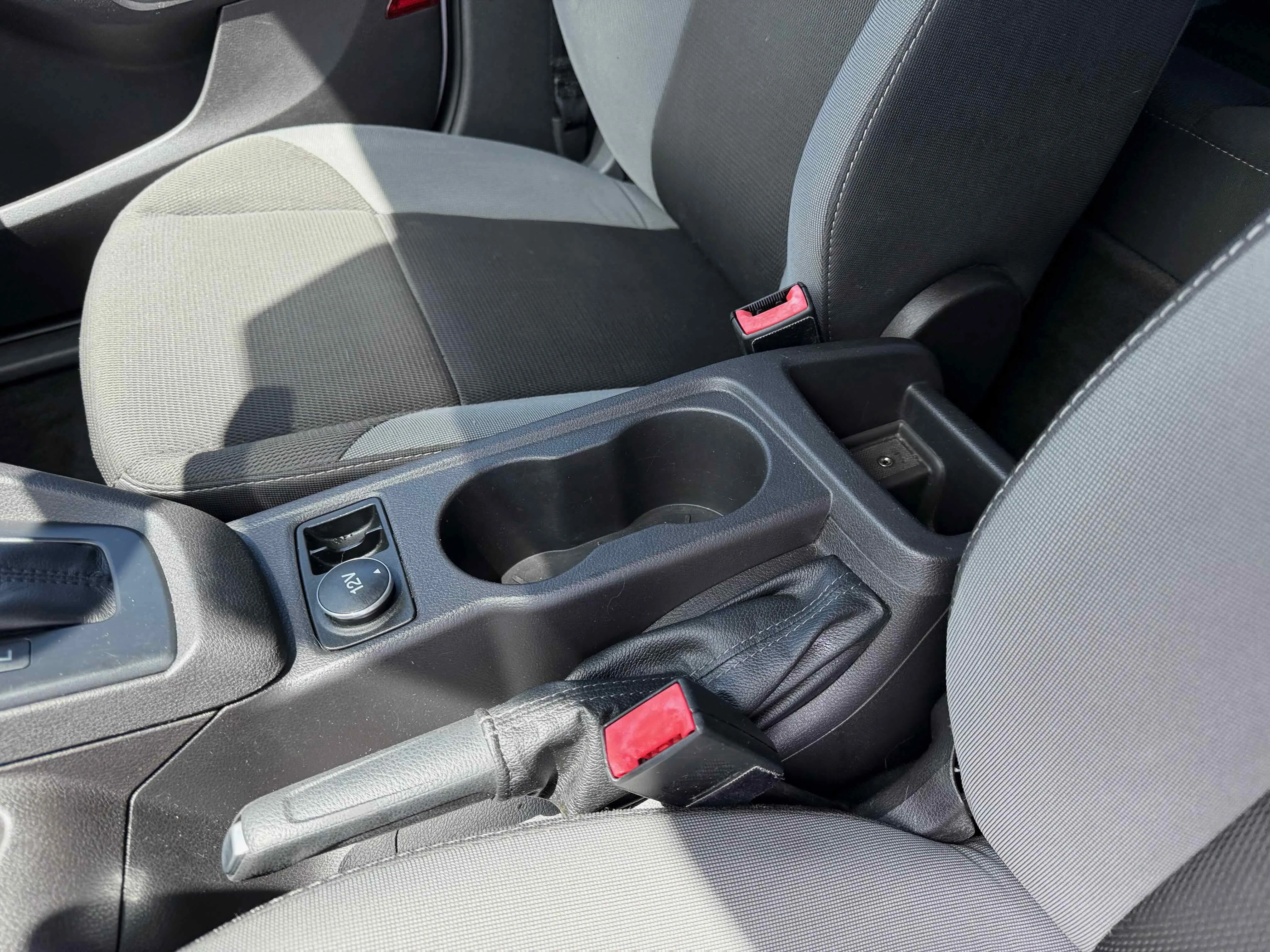 Used 2013 Ingot Silver Ford S image 22