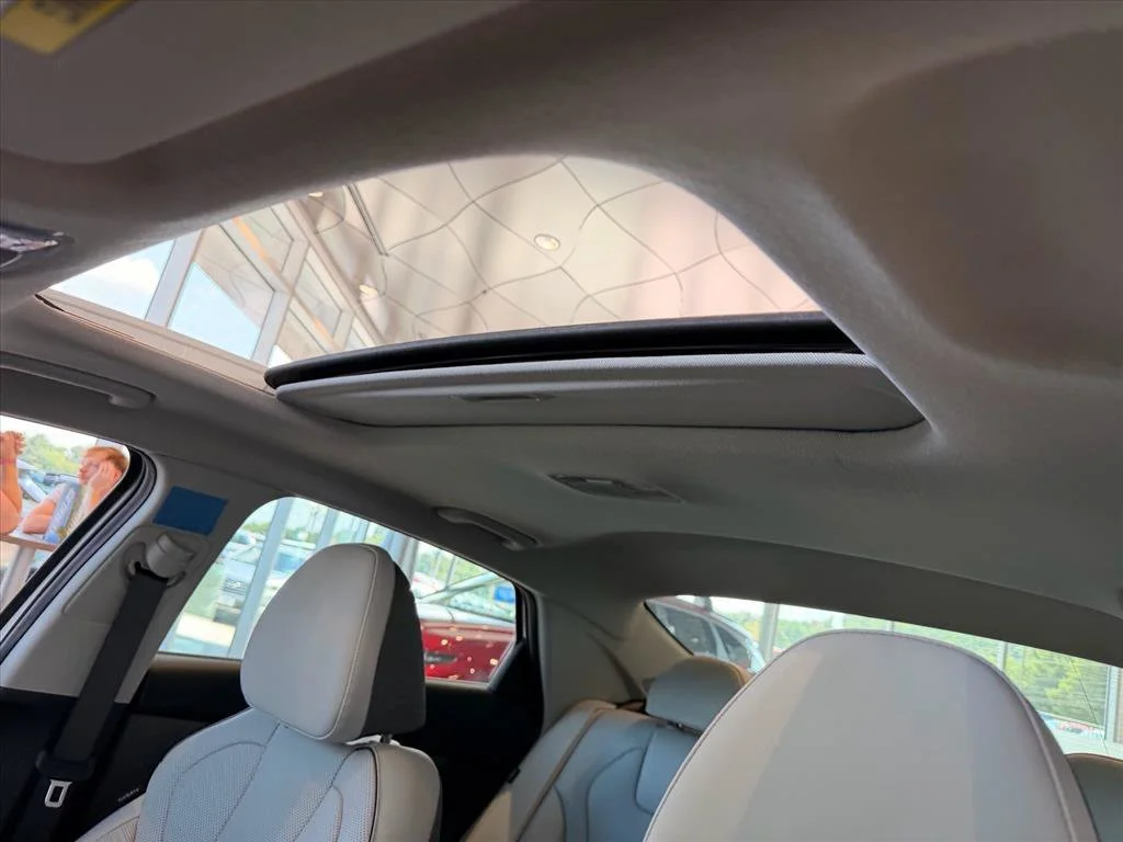 Used 2026 White Hyundai Limited image 13