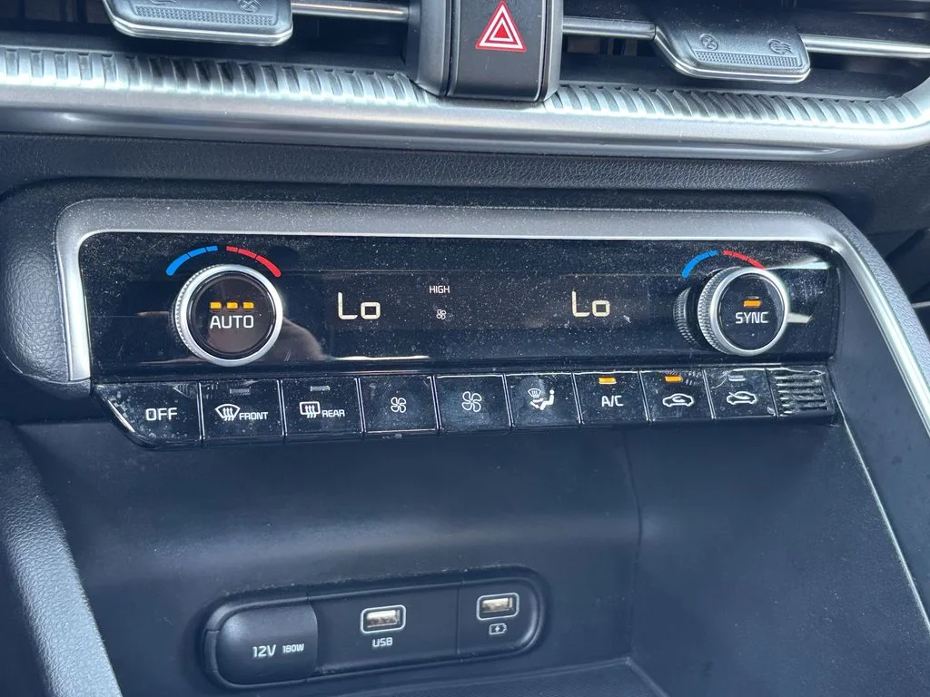 Used 2022 Black Kia GT-Line image 30
