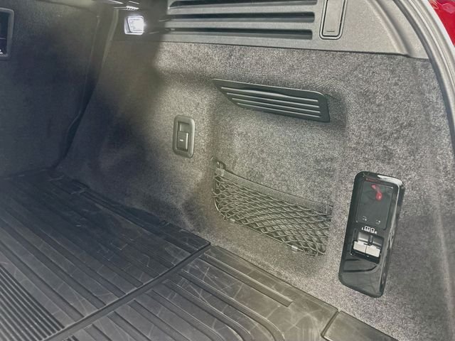 Used 2025 Red Land Rover SE image 24
