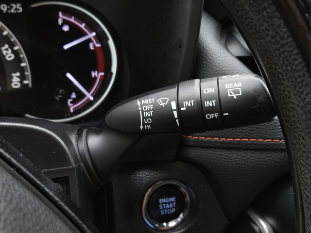 Used 2019 Blue Toyota Adventure image 17