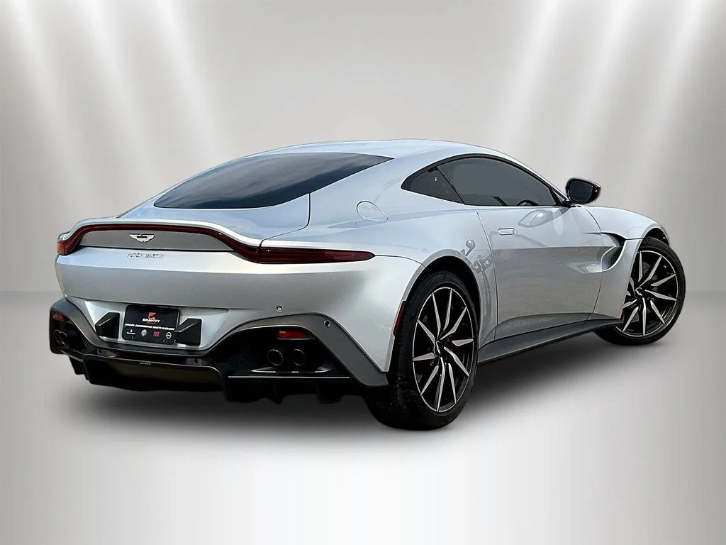 Used 2020  Aston Martin  image 6