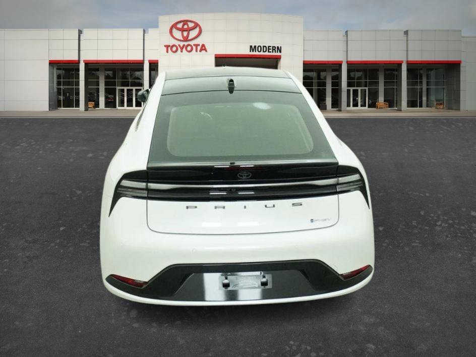 New 2026 Wind Chill Pearl Toyota XSE Premium image 22