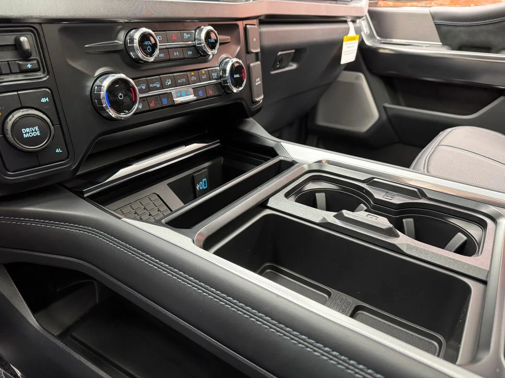 New 2026 Star White Metallic Tri-Coat Ford F-350® Platinum® image 23