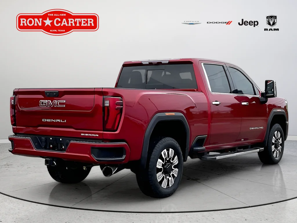 Used 2024 Red GMC Denali image 6