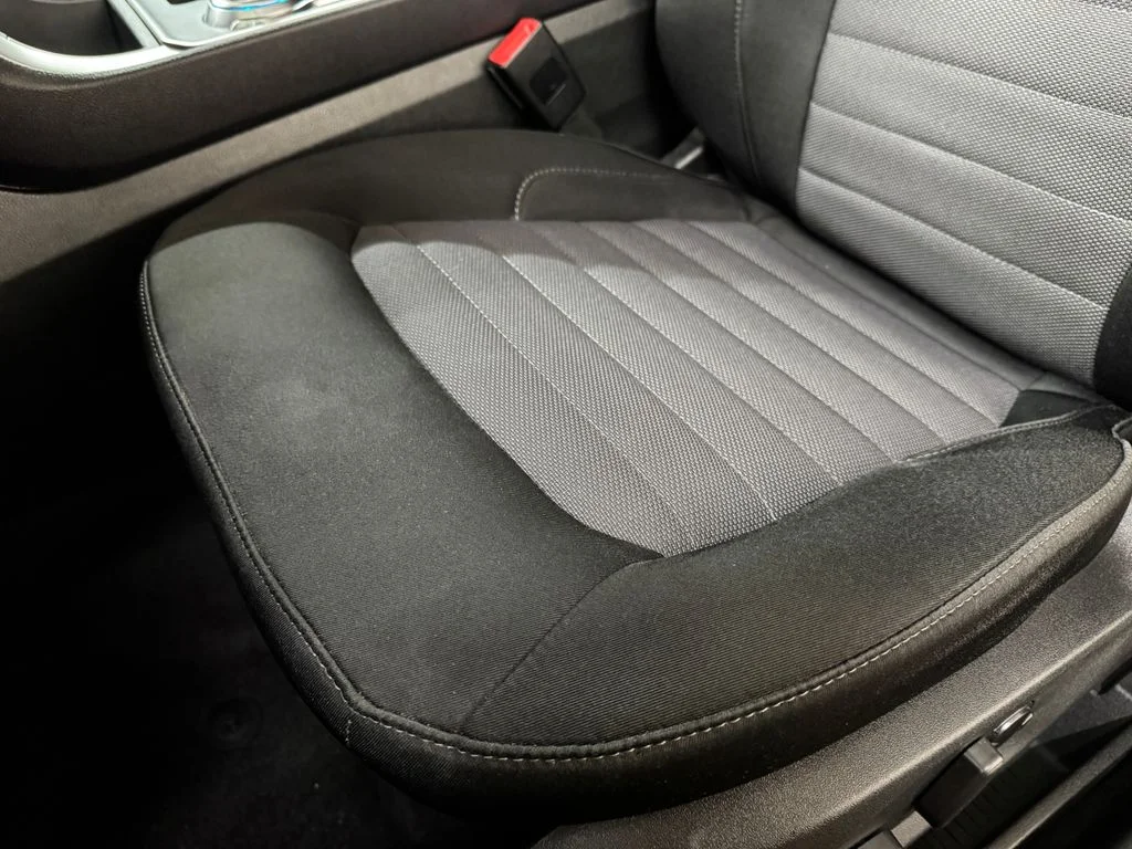 Used 2024 Gray Ford SE image 15