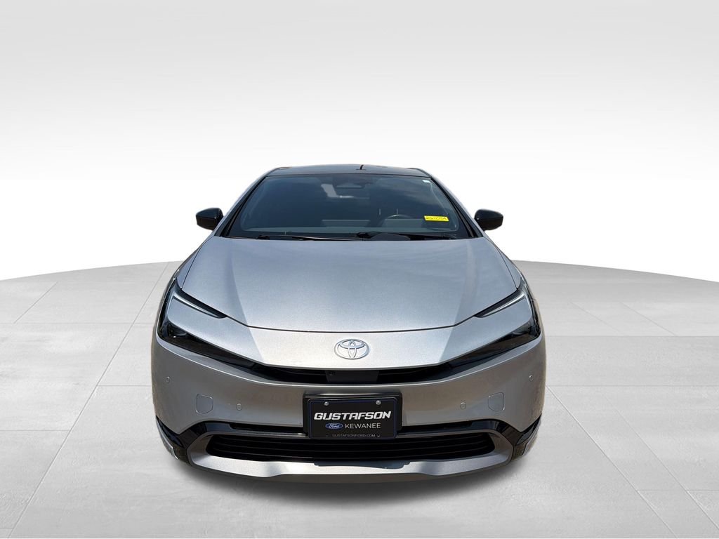 Used 2024 CUTTING EDGE Toyota Limited image 8