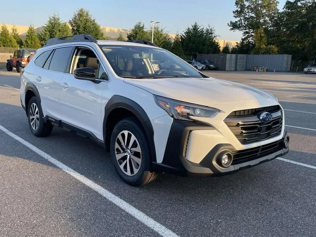 2024 Subaru Outback Premium's photo