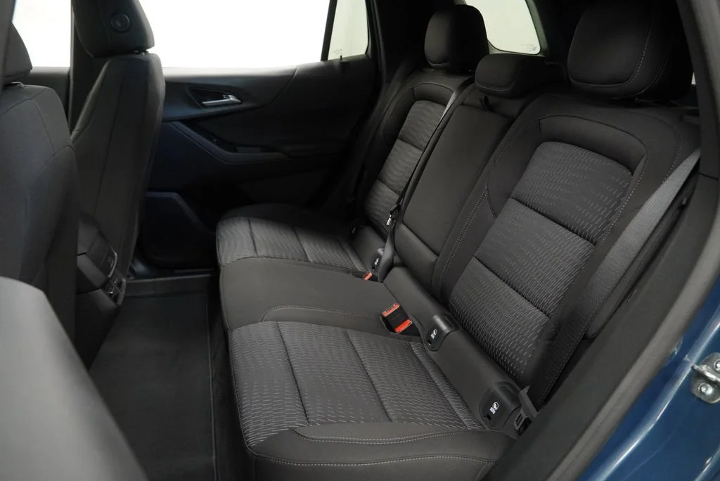 2027 Chevrolet Equinox LT - Photo 19