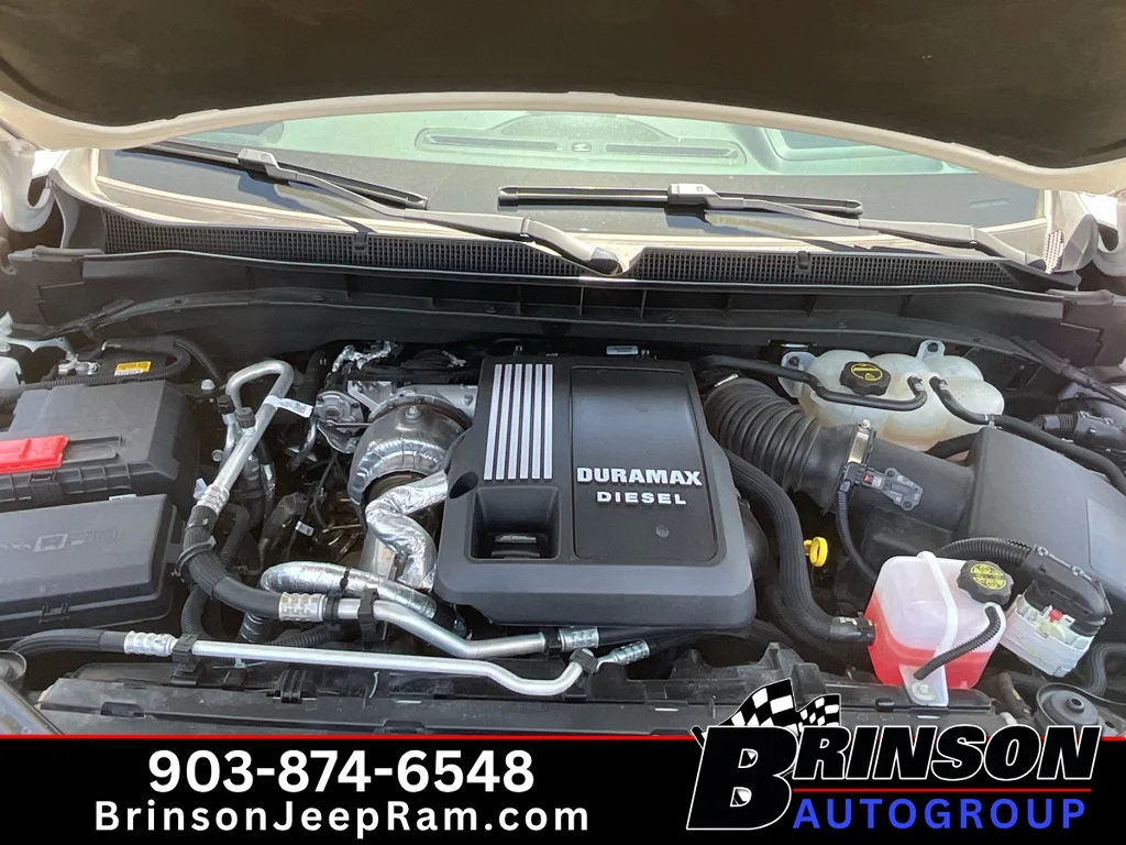 Used 2024 Iridescent Pearl Tricoat Chevrolet High Country image 15