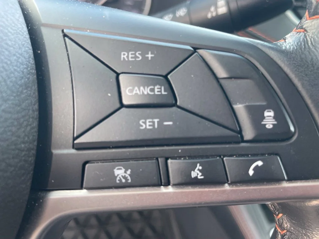 Used 2021 Orange Nissan SR image 10