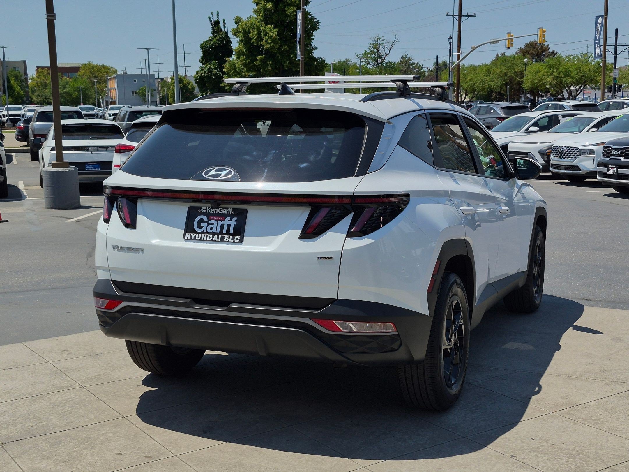 Certified Used 2022 Quartz White Hyundai SEL image 4