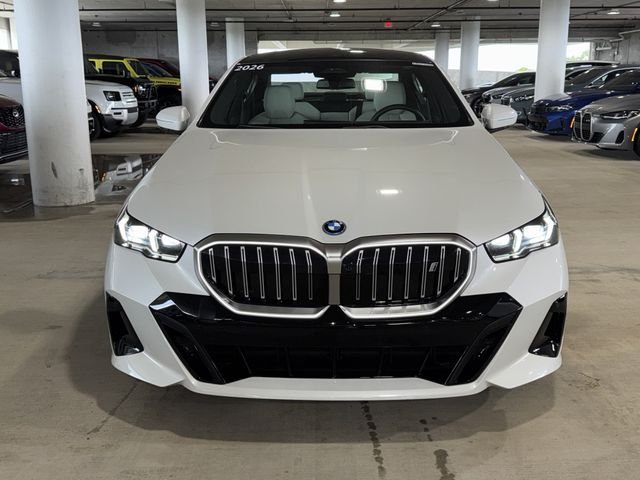 Used 2026 Mineral White Metallic BMW eDrive40 image 3