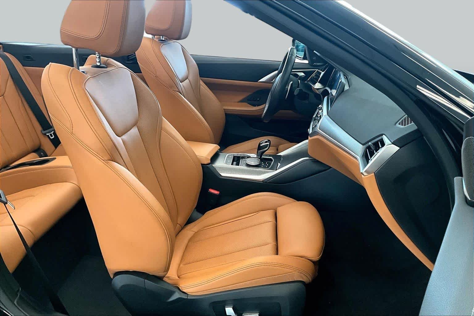 Used 2022 Black Sapphire Metallic BMW M440i image 8